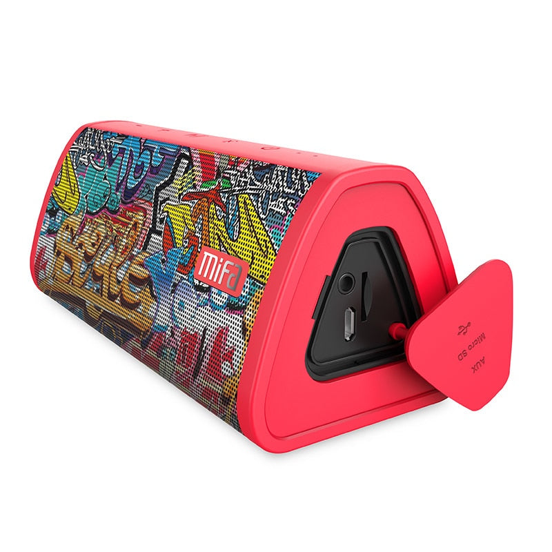 Red-Graffiti Bluetooth Speaker